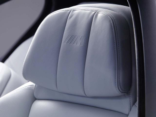 Illustration for article titled 2012 BMW M5: First Photos